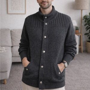 Men's Banana Republic Men’s Cardigan with Snap Front Closure Size m